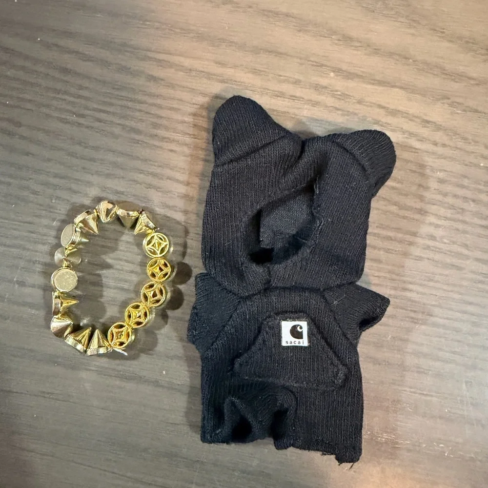 Labubu Pin for Love K-Pop Outfit